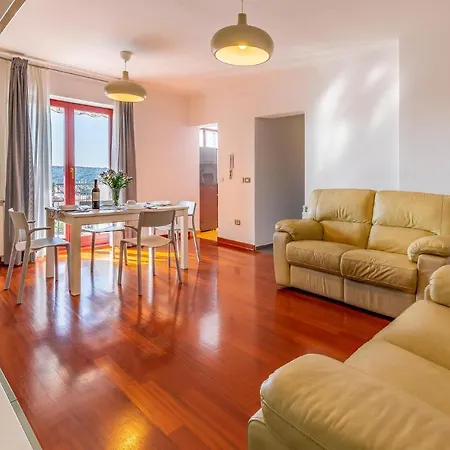 Awesome In With Kitchen Apartment