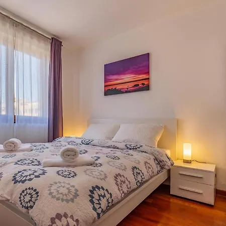Awesome In With Kitchen Apartment